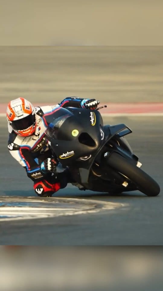 Post 5 by Ivan Stan on Instagram (video)