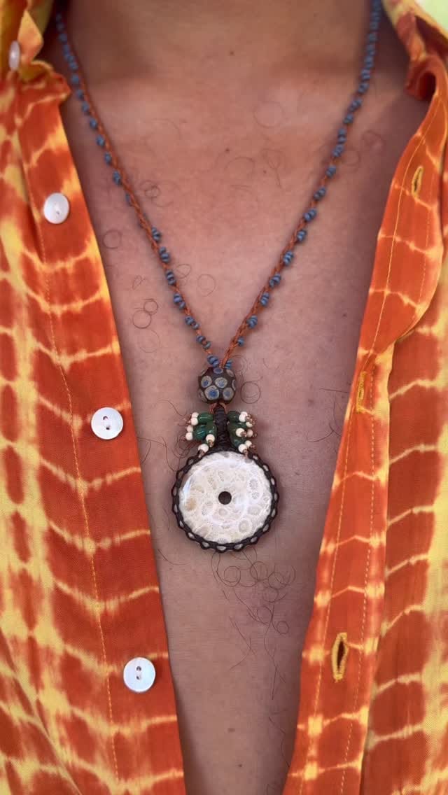 Post 3 by Mucholarala Summer Fashion on Instagram (video)