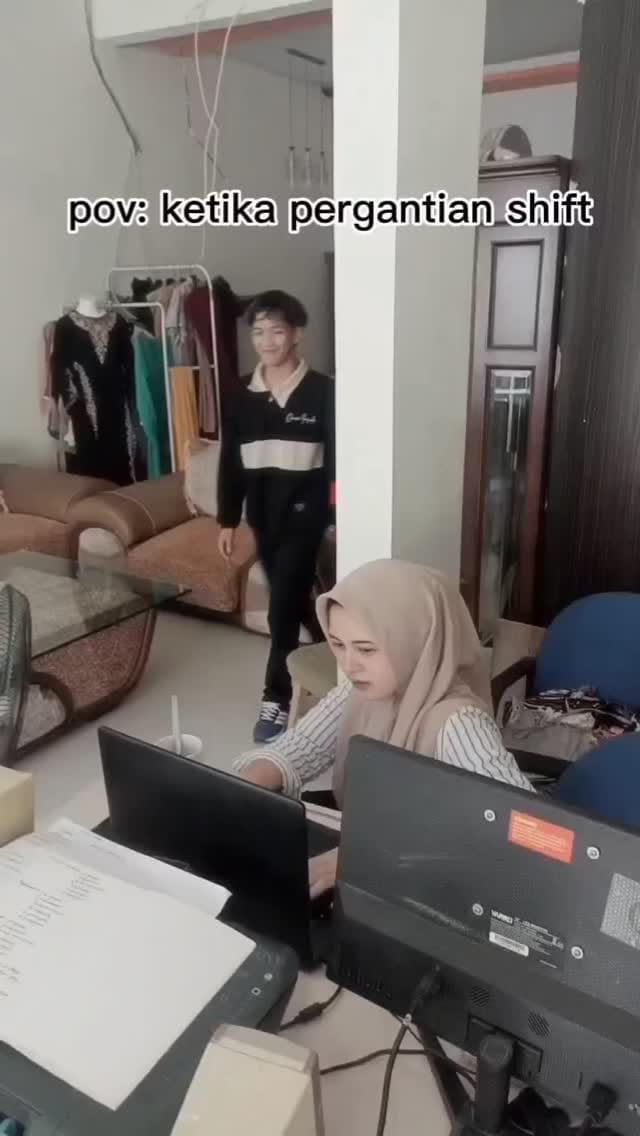 Post 2 by Produsen Baju Muslim on Instagram (video)
