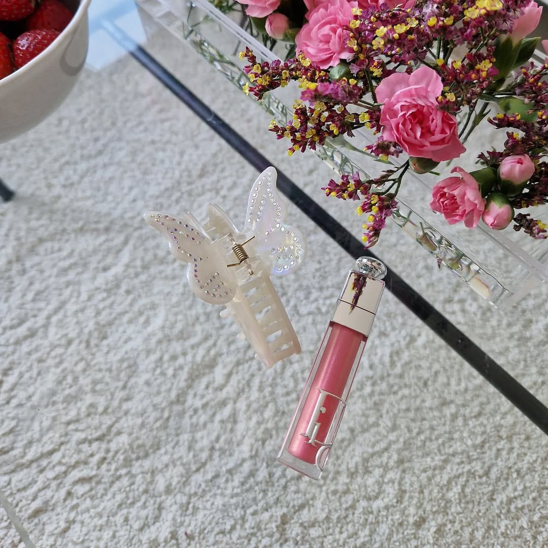 Post 5 by 𝖬𝖨𝖲𝖲𝖸𝖡𝖠𝖡𝖤𝖹 𝖩𝖤𝖶𝖤𝖫𝖱𝖸 on Instagram (image)