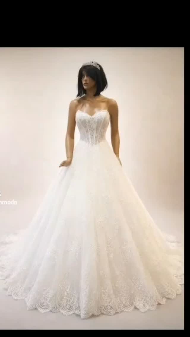 Post 3 by şahin moda on Instagram (video)