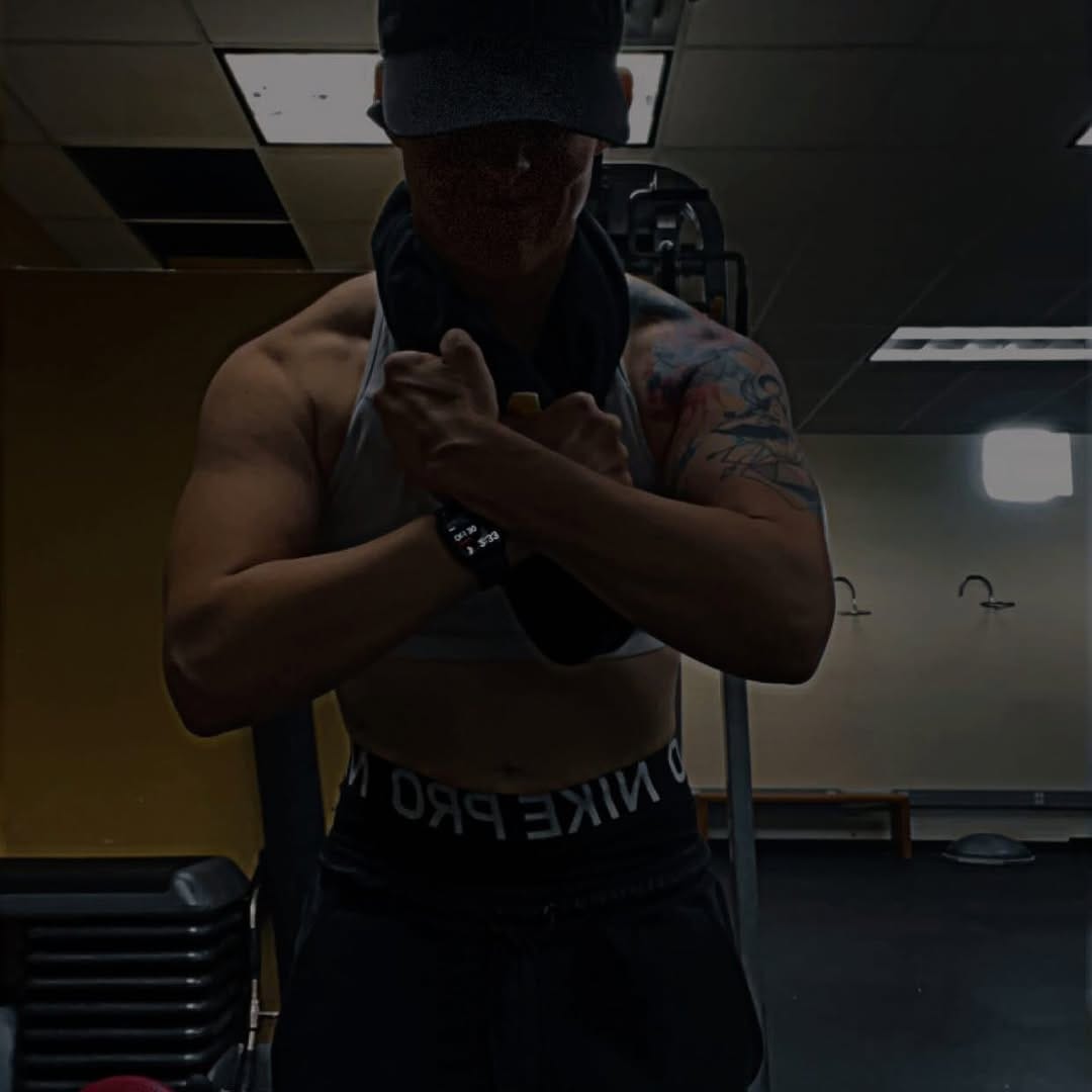 Post 8 by Brady Schmitt on Instagram (image)