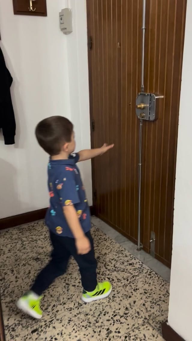 Post 2 by Tomas  Pavone on Instagram (video)