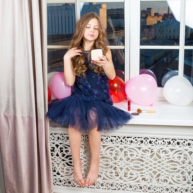 Post 2 by Polina Nikolaeva on Instagram (image)