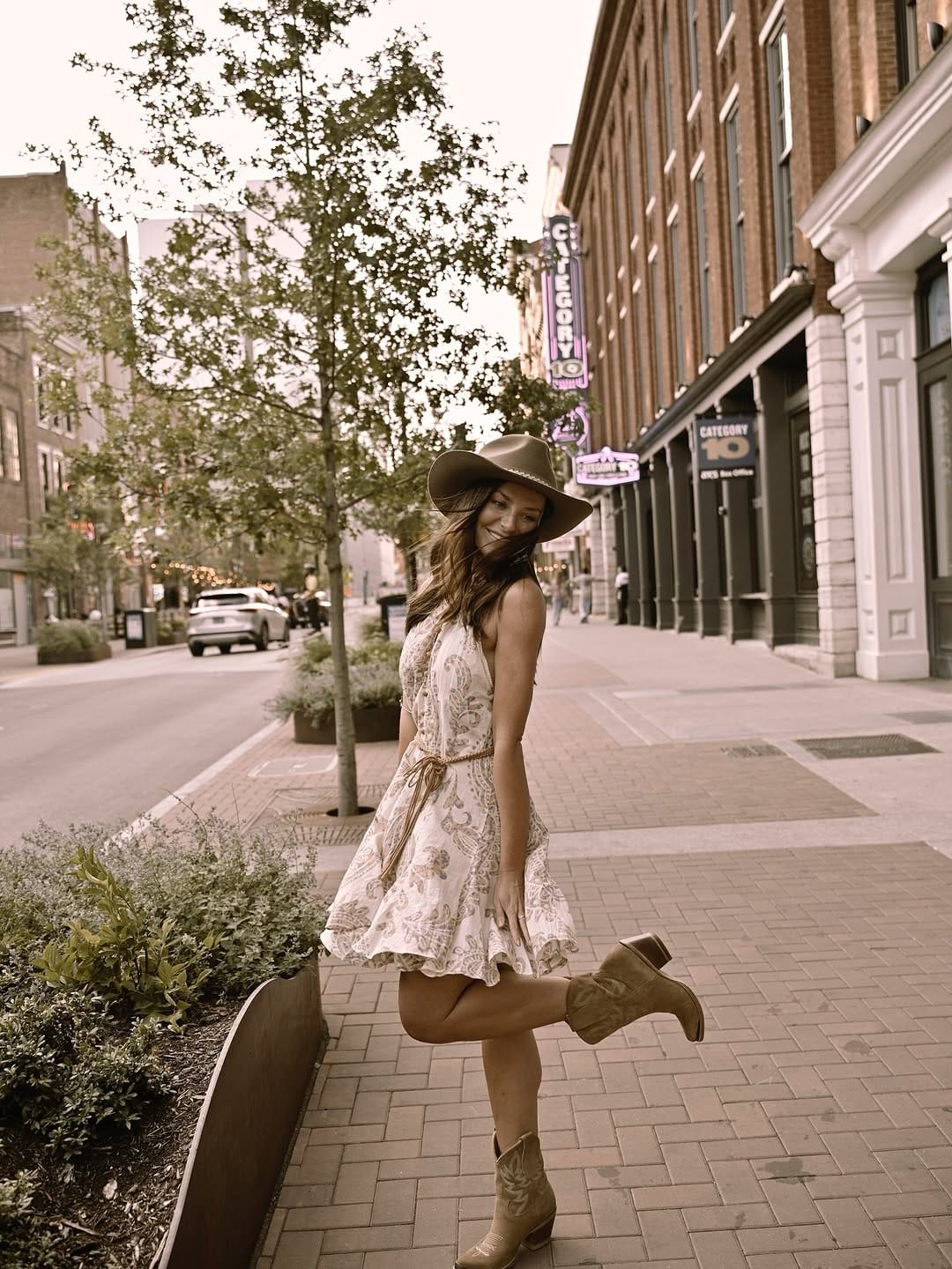 Post 8 by Brooke Laughton on Instagram (image)