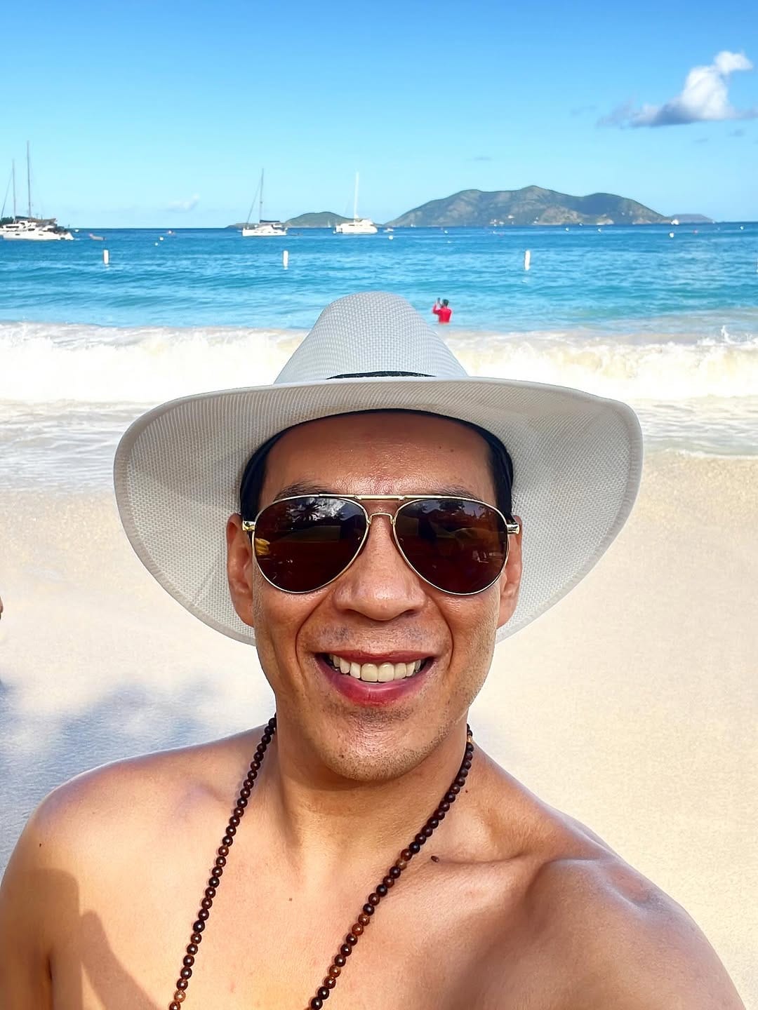 Post 8 by Mick Mendivil on Instagram (image)
