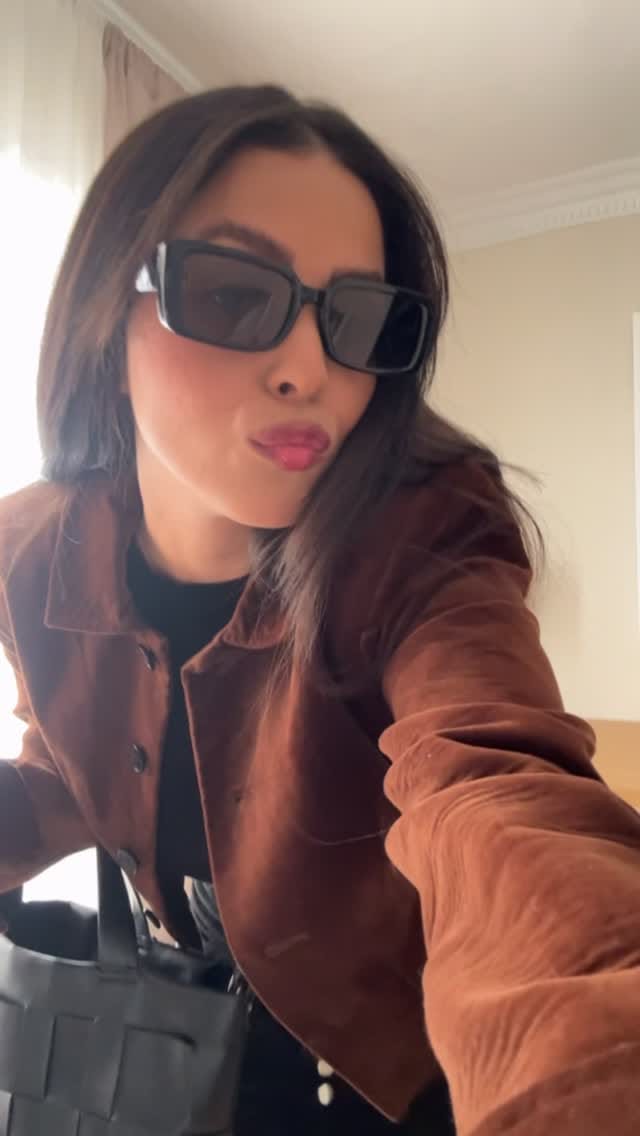 Post 1 by Natalie Lamur on Instagram (video)