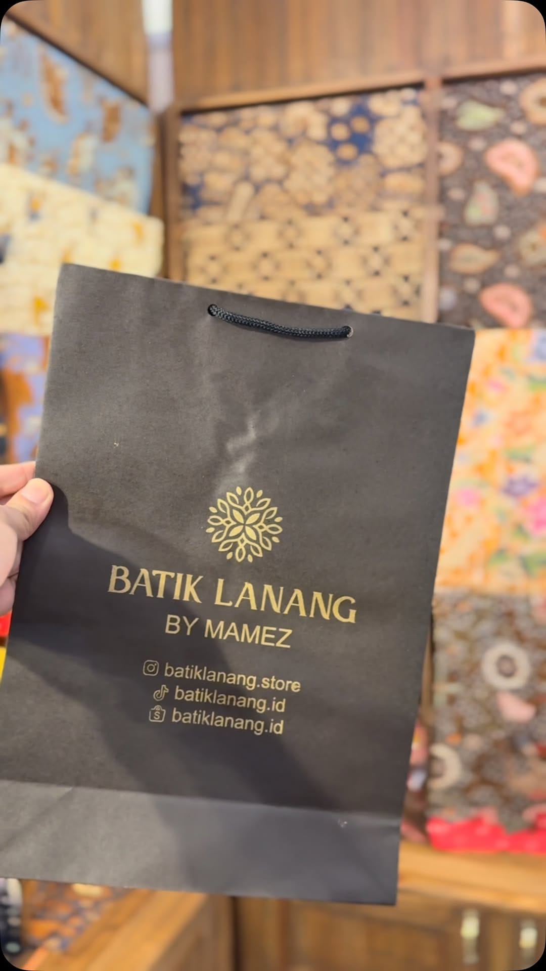 Post 8 by Batik Lanang by Mamez on Instagram (video)