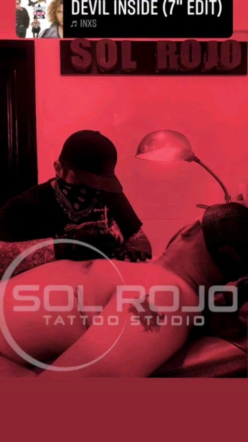 Post 9 by SOL-ROJO Tattoo Studio on Instagram (video)