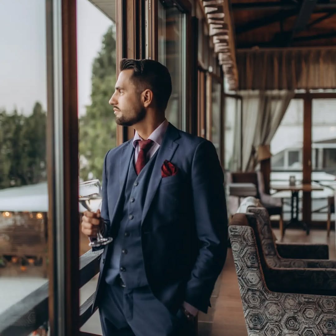 Post 3 by Дмитрий Зорин on Instagram (carousel)