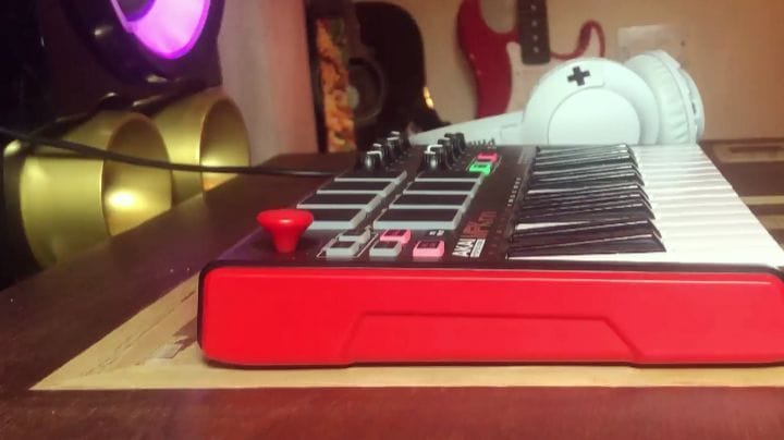 Post 4 by Eli Silva on Instagram (video)