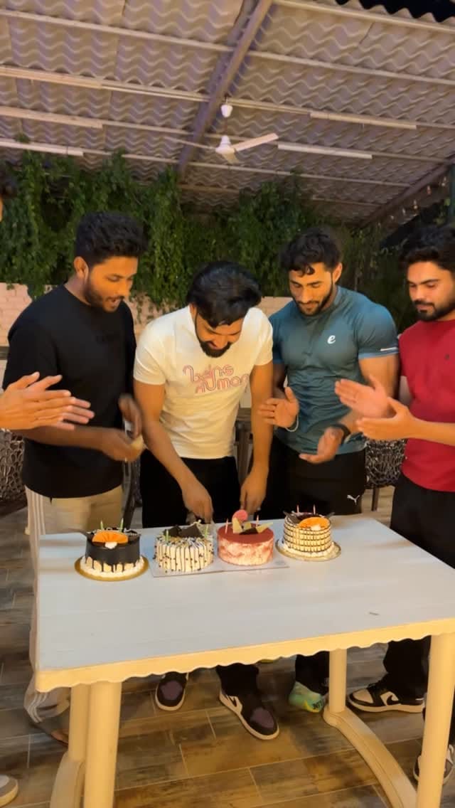 Post 5 by 🤍( اعجاز ) Aiz Khan on Instagram (video)