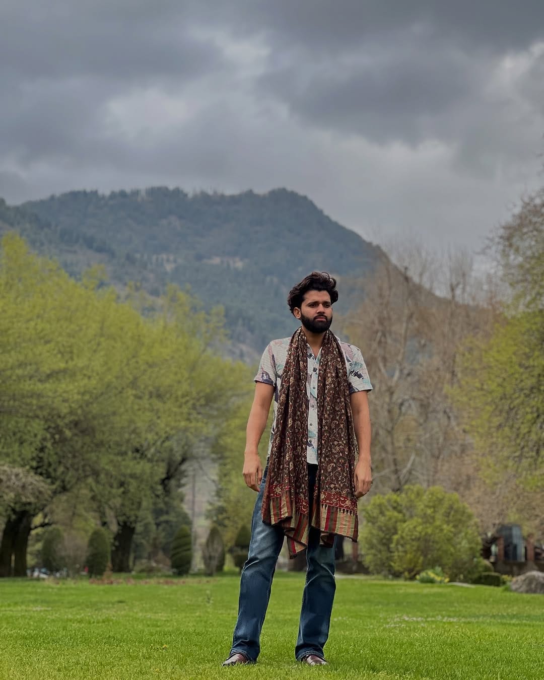 Post 10 by 🤍( اعجاز ) Aiz Khan on Instagram (carousel)