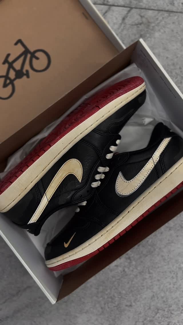 Post 7 by NASTY SNEAKERS on Instagram (video)