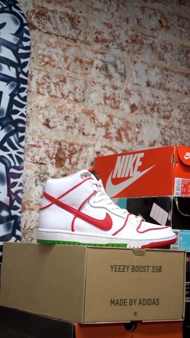 Post 6 by NASTY SNEAKERS on Instagram (video)
