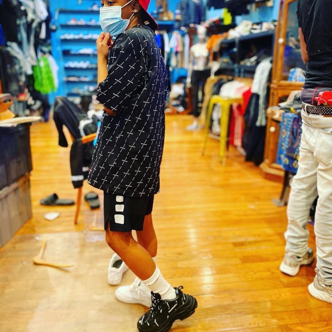 Post 3 by BUY /SELL / TRADE on Instagram (image)