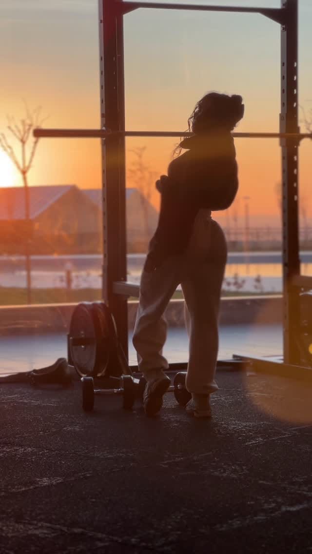 Post 3 by Saba sadri on Instagram (video)