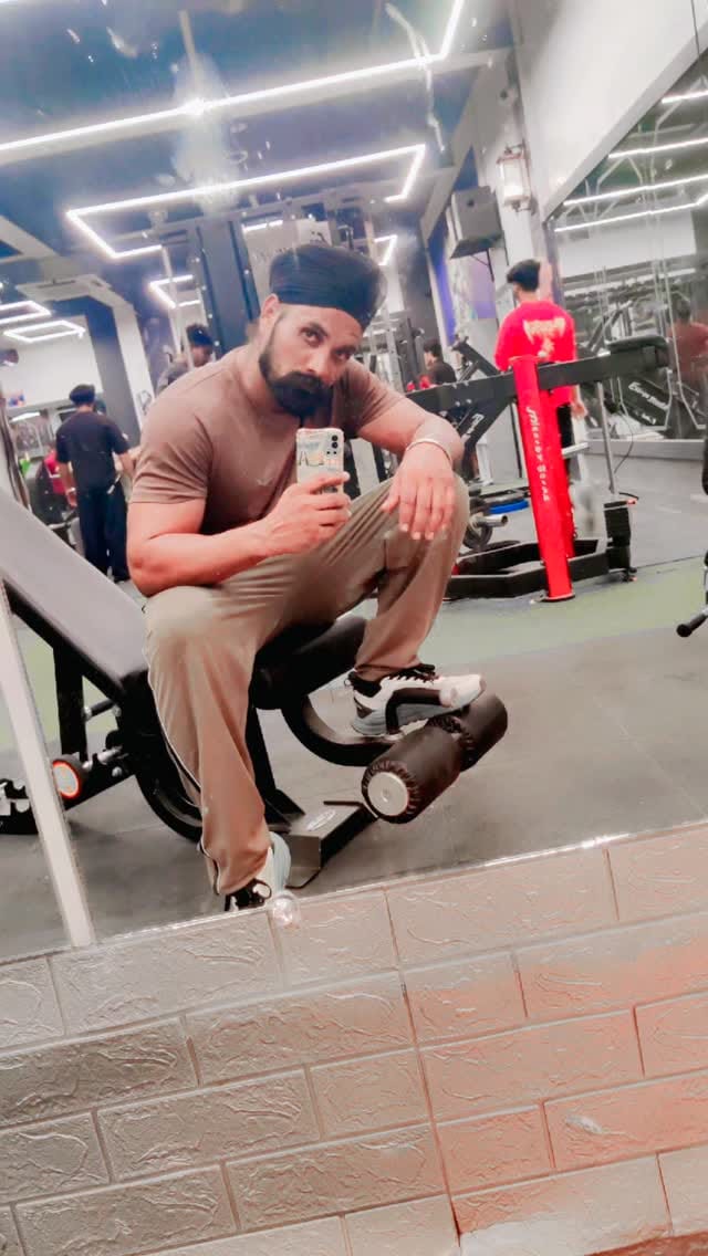 Post 1 by Ravinder Gill on Instagram (video)