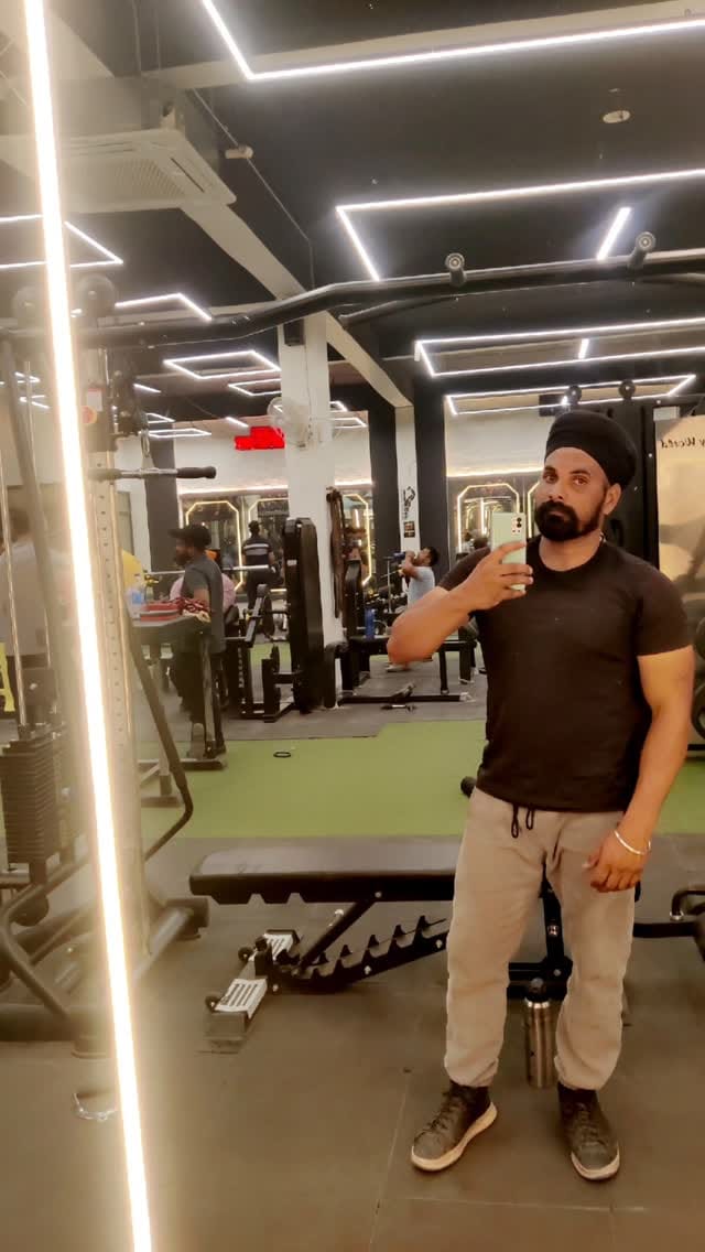 Post 4 by Ravinder Gill on Instagram (video)