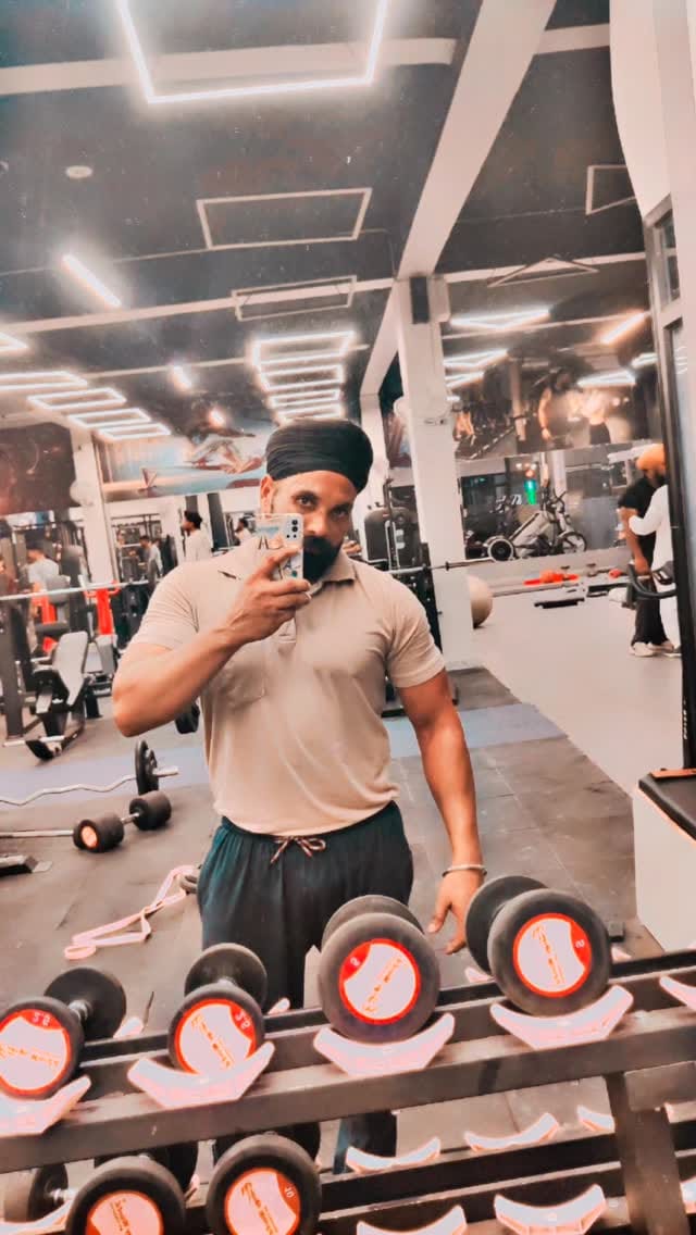 Post 9 by Ravinder Gill on Instagram (video)