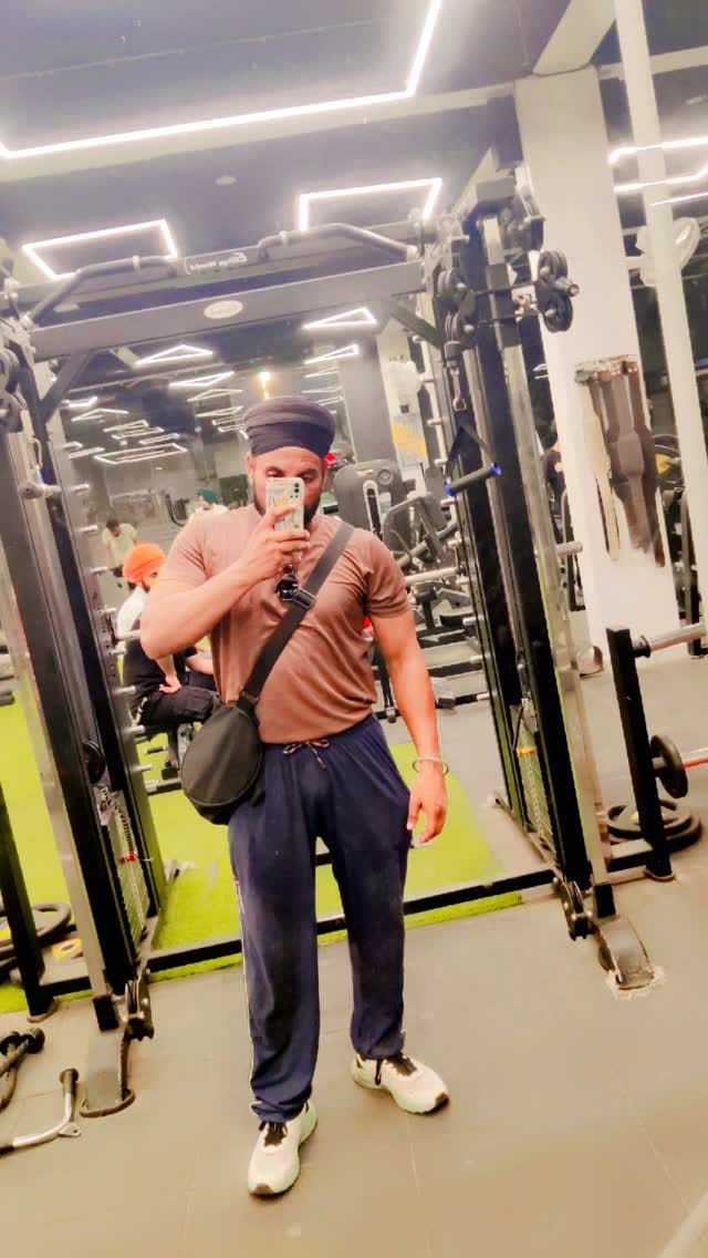 Post 7 by Ravinder Gill on Instagram (video)