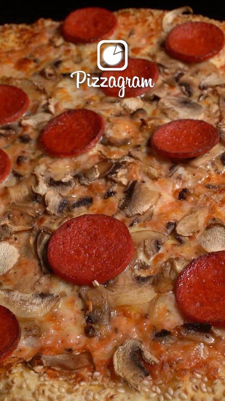 Post 6 by Pizzagram on Instagram (video)