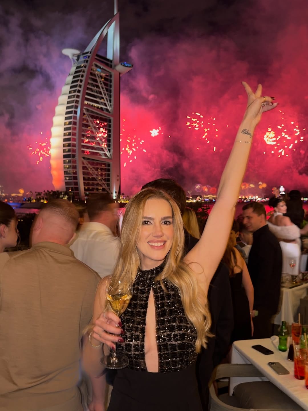 Post 5 by FM Concierge Dubai by Fernanda Miras on Instagram (carousel)