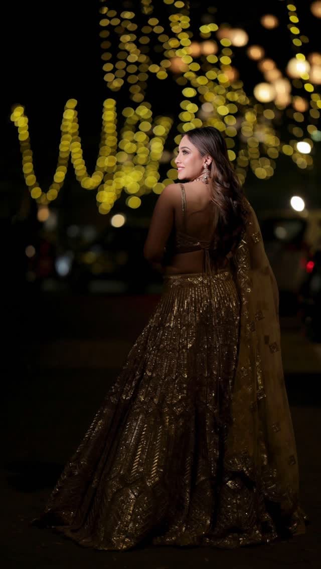 Post 10 by Ritu Dowlani | Luxury Bridal Makeup Artist on Instagram (video)