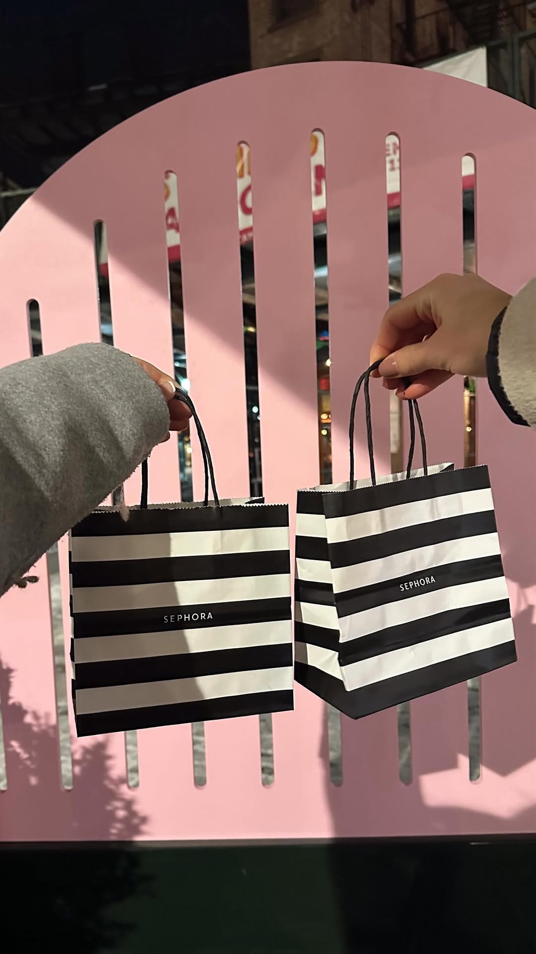 Post 1 by 𝒷𝑒𝒶𝓊𝓉𝓎 𝓉𝒾𝓅𝓈 𝒷𝓎 𝒶𝓃𝒹𝓎 on Instagram (video)