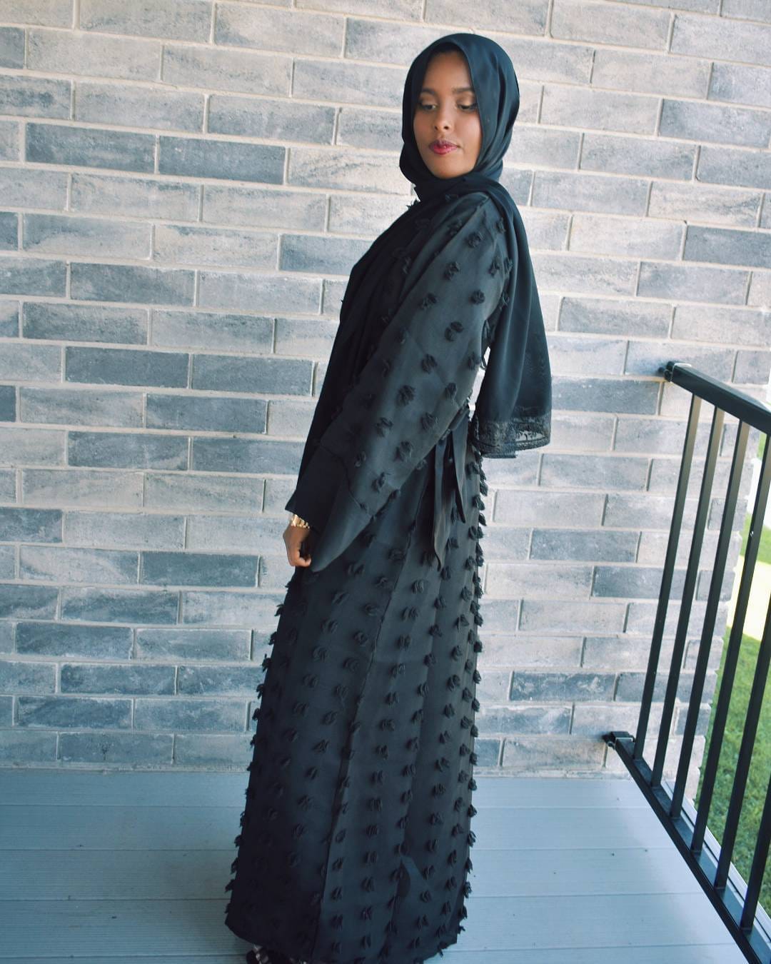 Post 2 by Awill fashion on Instagram (image)