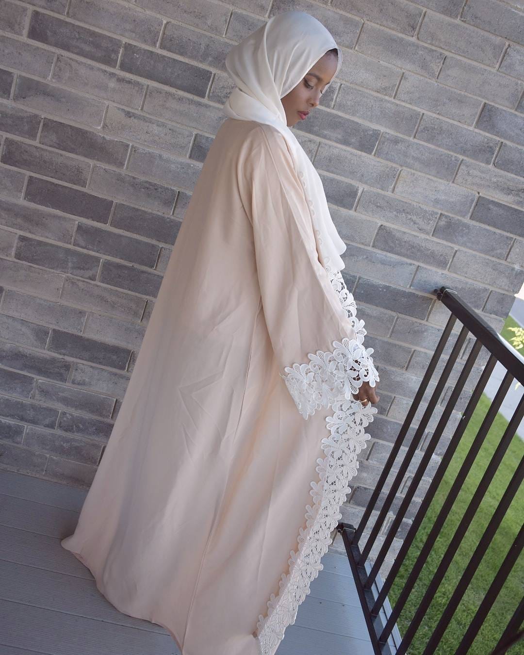 Post 5 by Awill fashion on Instagram (image)