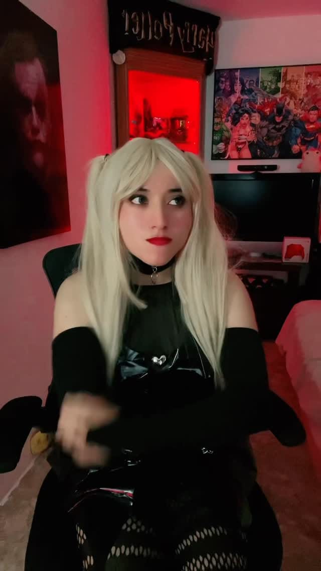 Post 10 by DIANA AR on Instagram (video)