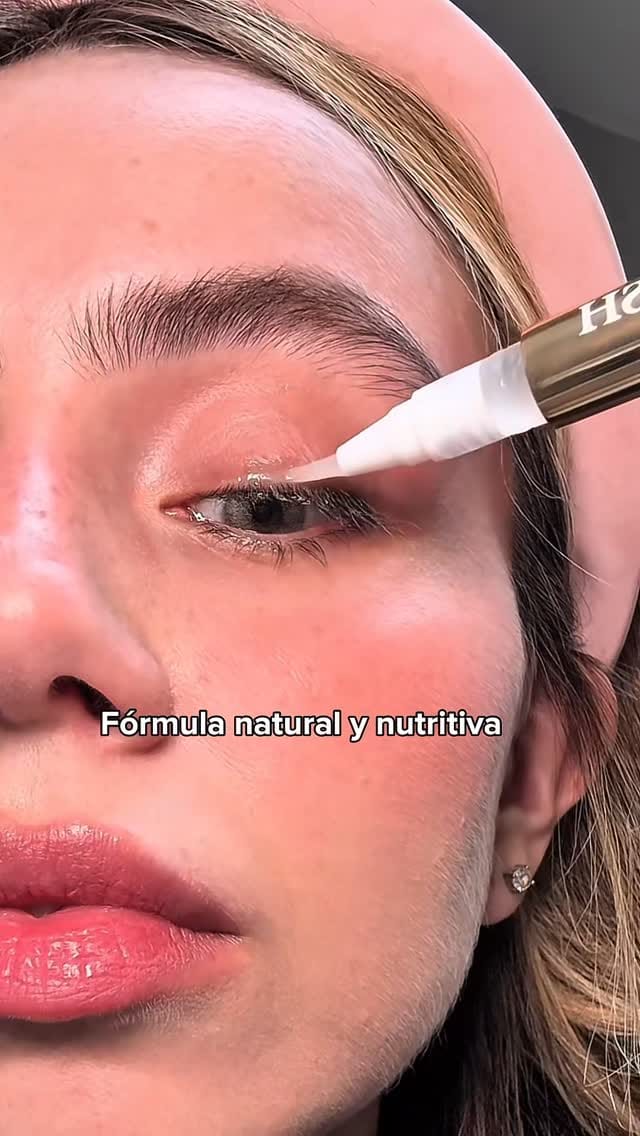 Post 2 by CS EYELASH on Instagram (video)