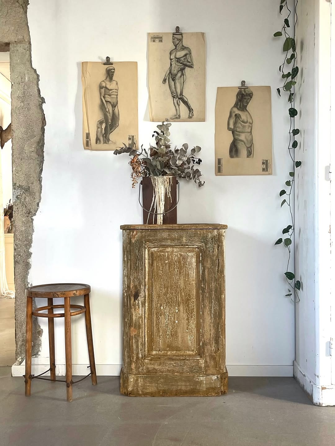 Post 8 by [RE]décoration on Instagram (carousel)
