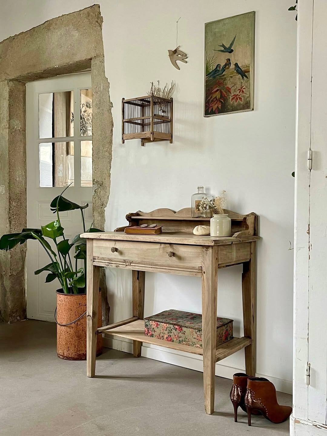 Post 7 by [RE]décoration on Instagram (carousel)