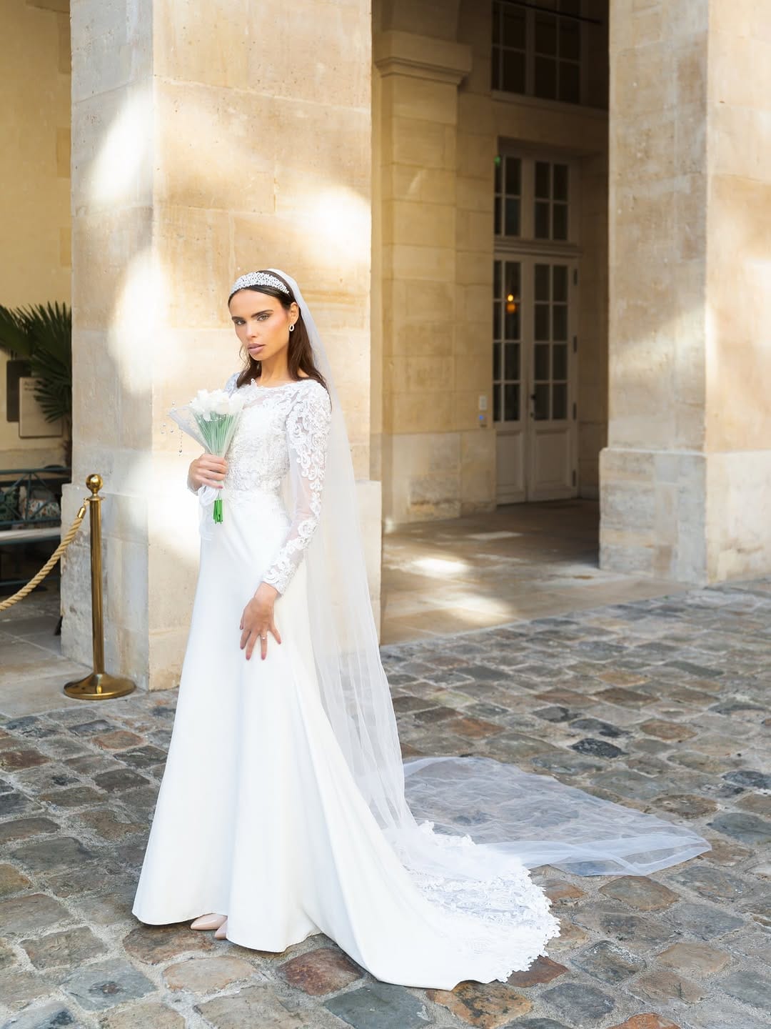 Post 4 by LOCATION ET VENTE ROBE DE MARIÉE on Instagram (image)
