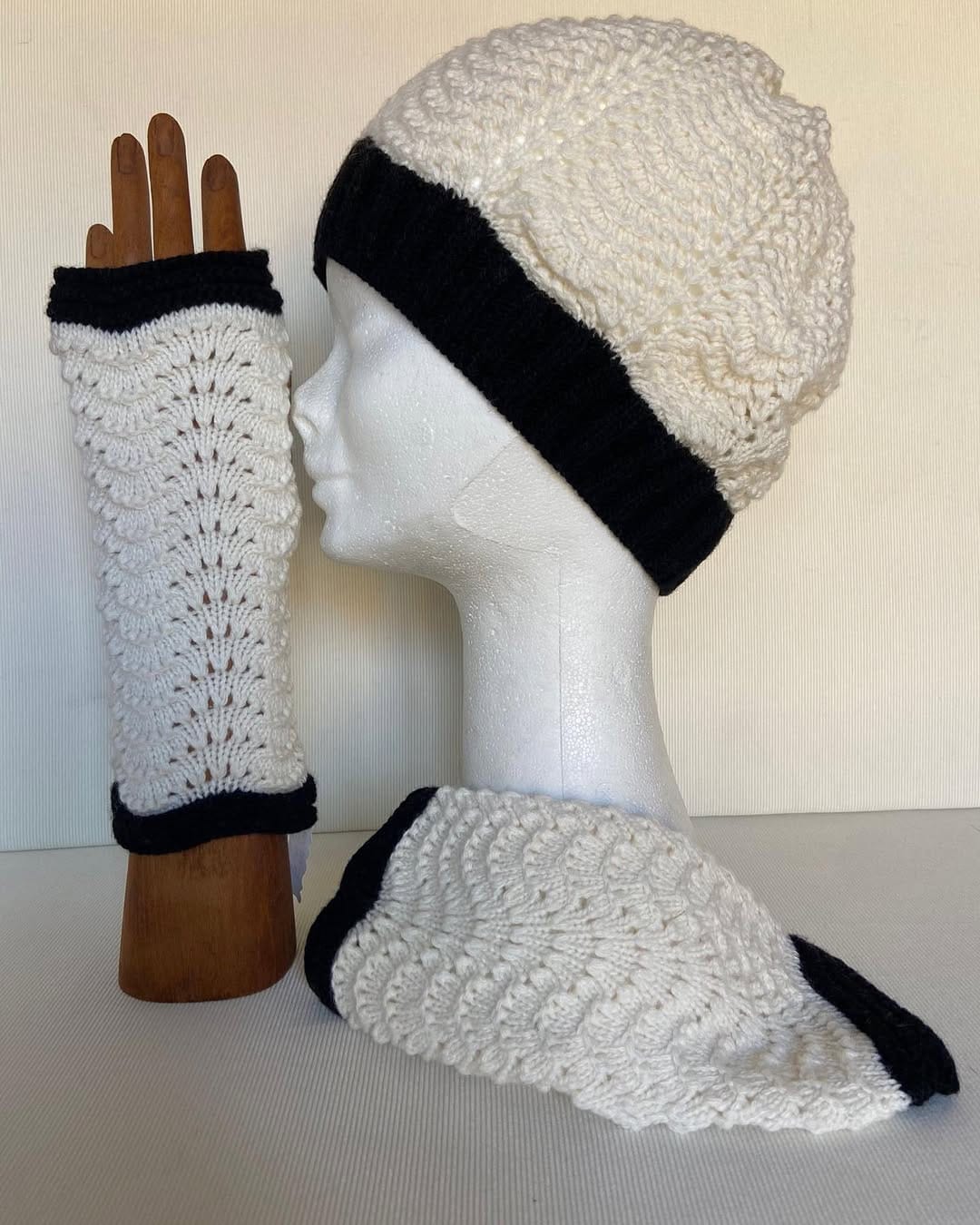 Post 7 by Gloves Alberta on Instagram (image)