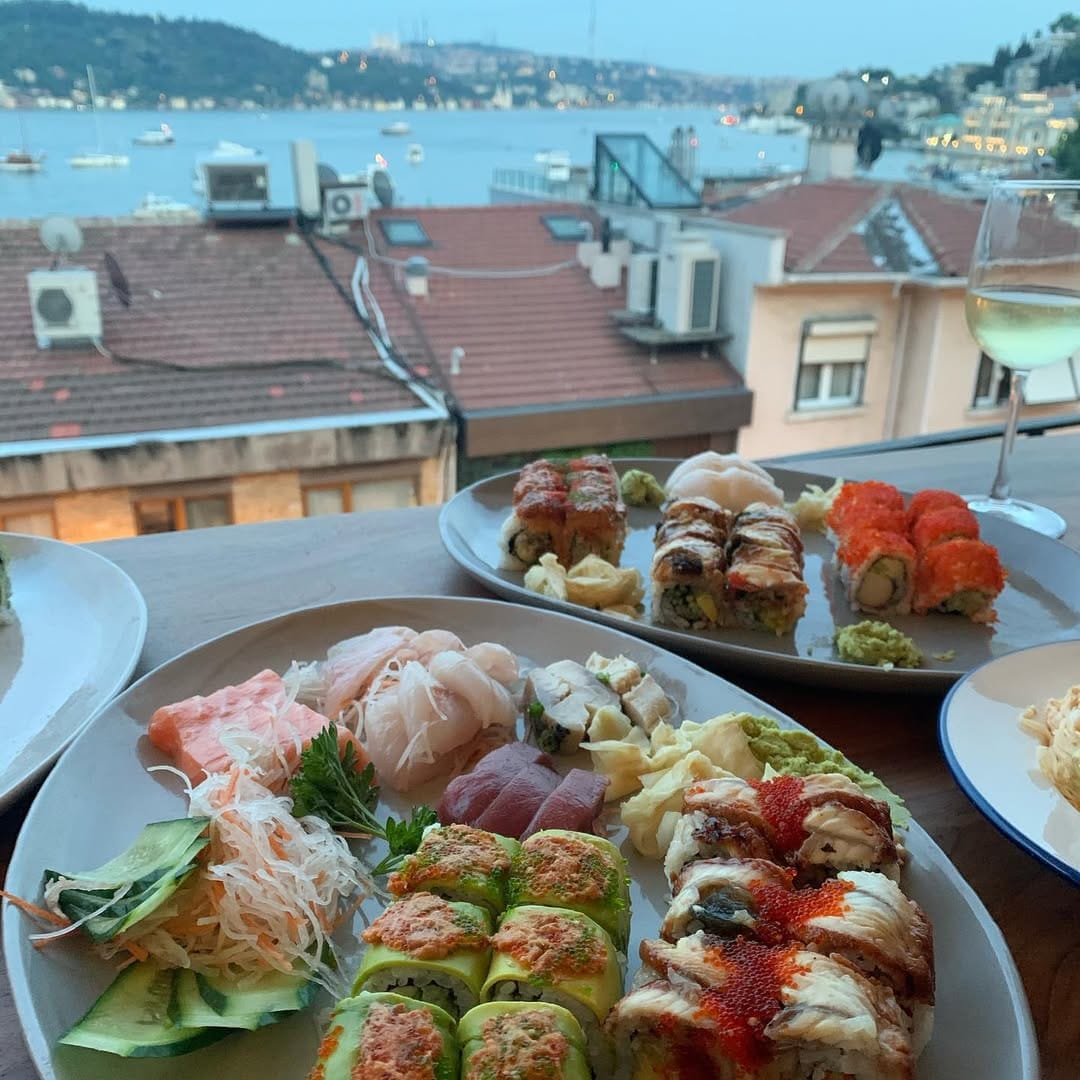Post 7 by Eat well, travel often 🌍🍴 on Instagram (image)