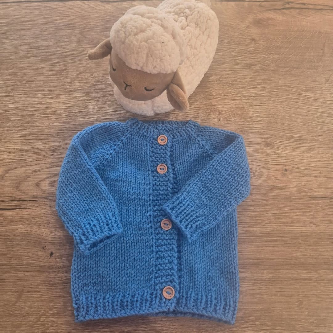 Post 5 by Les tricots de Céline on Instagram (carousel)