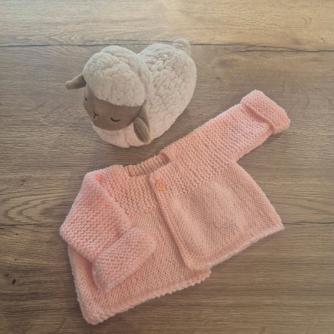 Post 8 by Les tricots de Céline on Instagram (carousel)