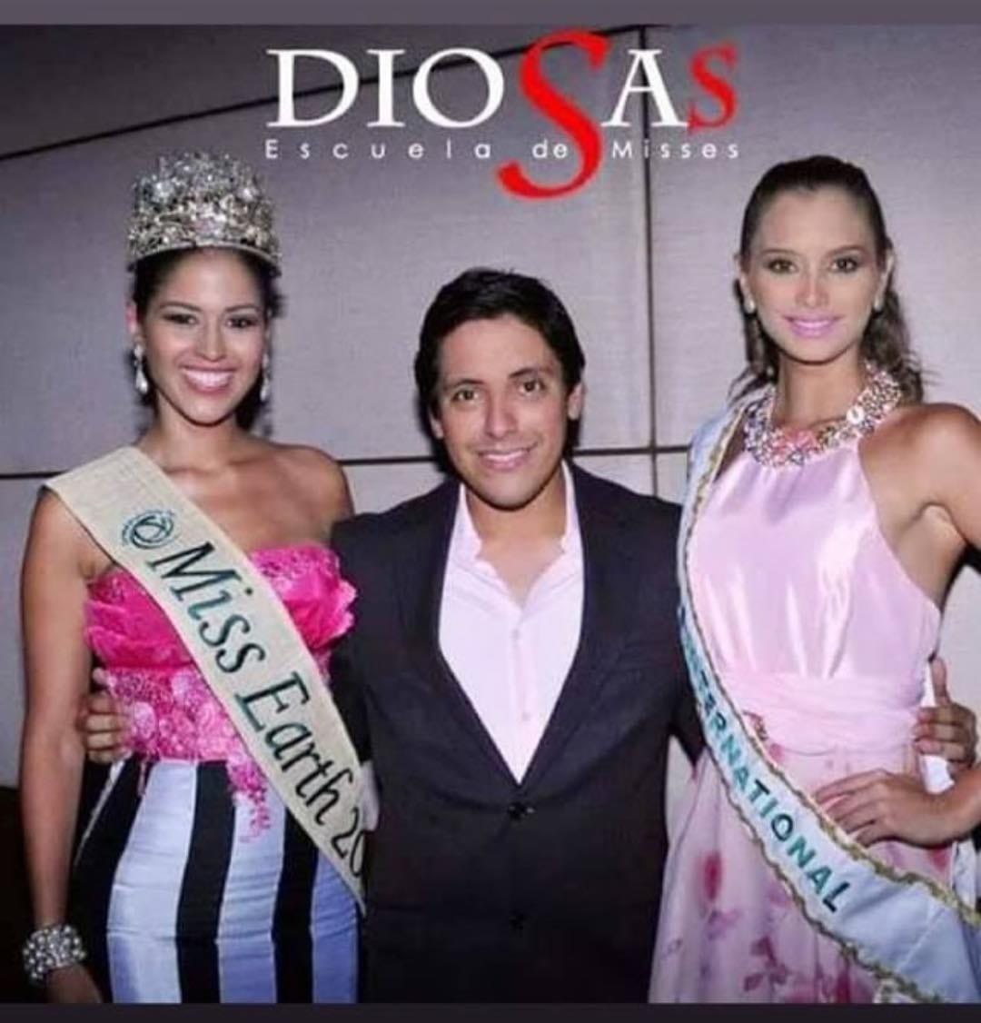 Post 10 by Diosas Escuela de Misses on Instagram (image)