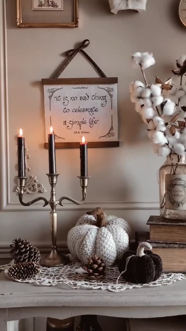Post 2 by Boudoir du Chaman on Instagram (video)