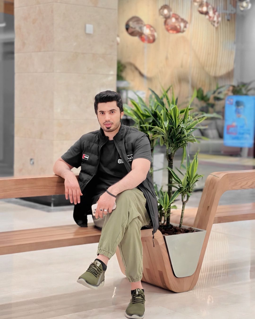 Post 6 by mehmood naik on Instagram (image)