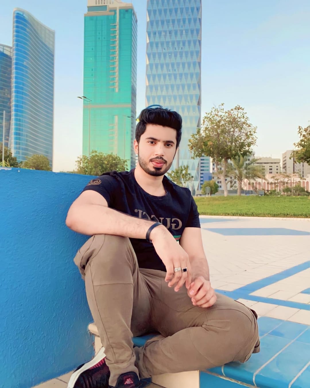 Post 10 by mehmood naik on Instagram (image)