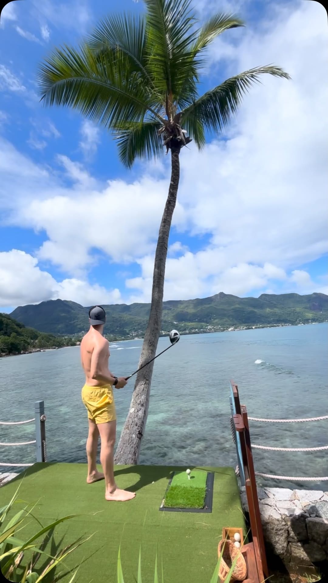 Post 3 by Gaëtan Haas on Instagram (video)