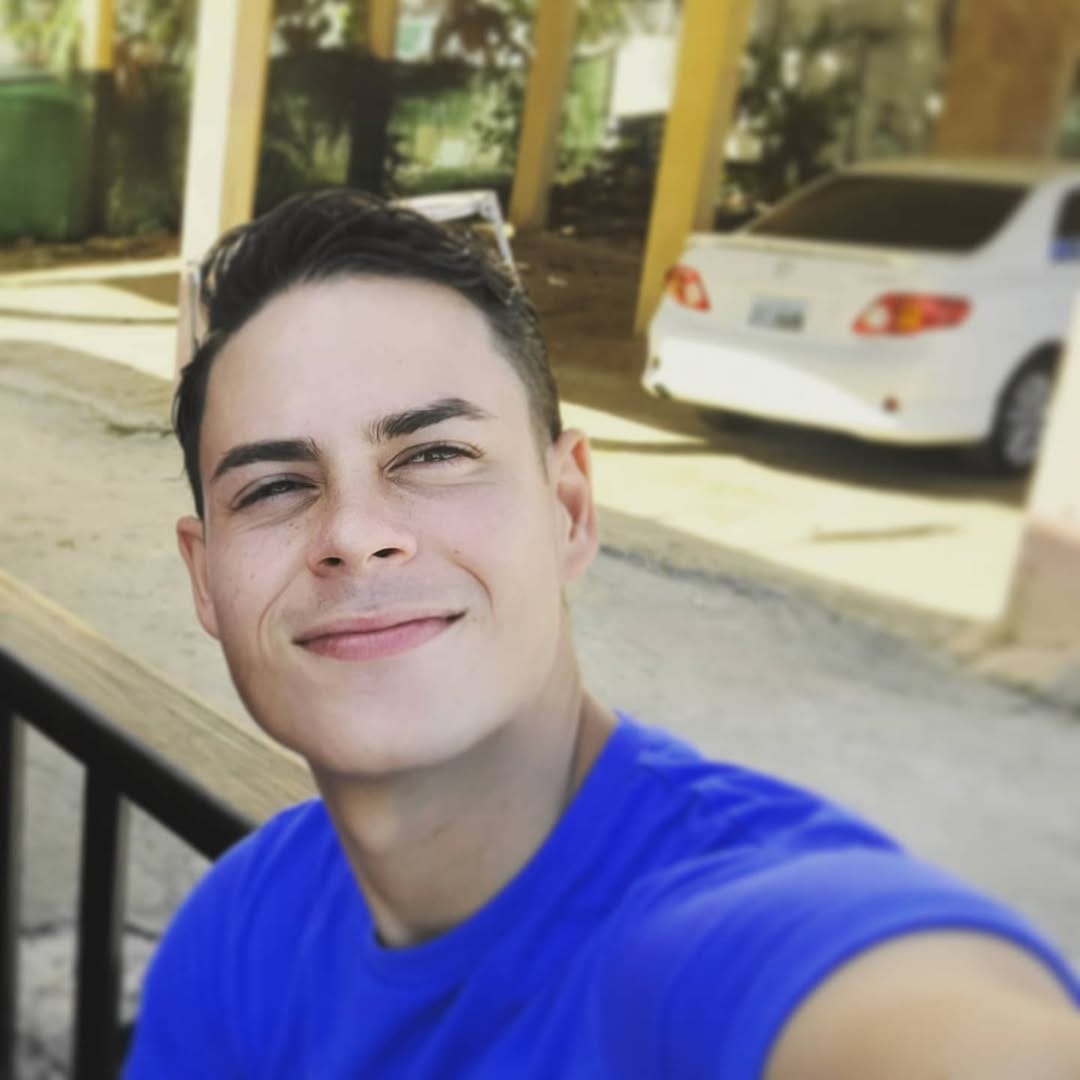 Post 6 by NANDO on Instagram (image)