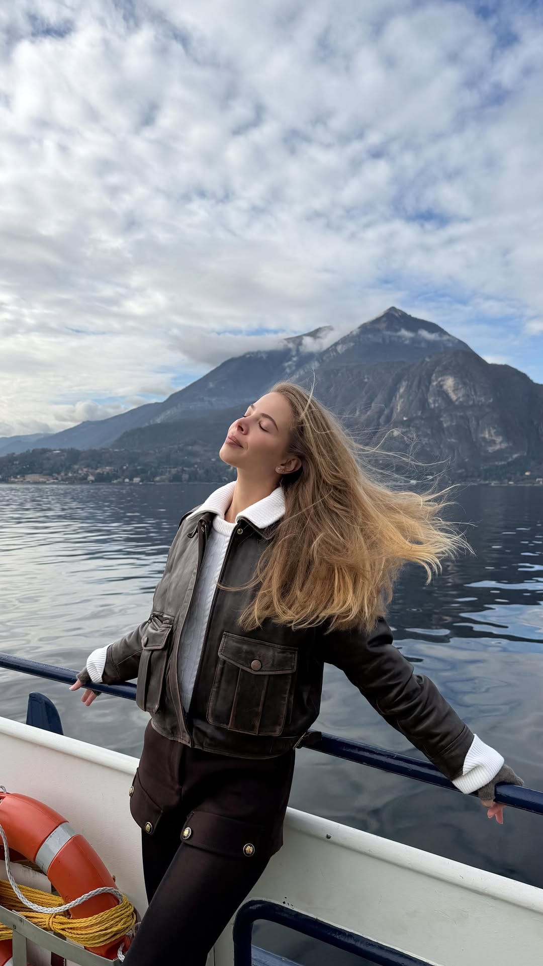Post 5 by Alevssia Shofman on Instagram (video)