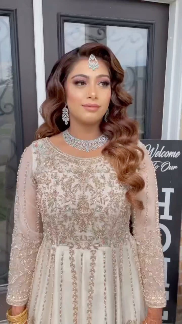 Post 6 by Sacramento Hair And Makeup Artist on Instagram (video)