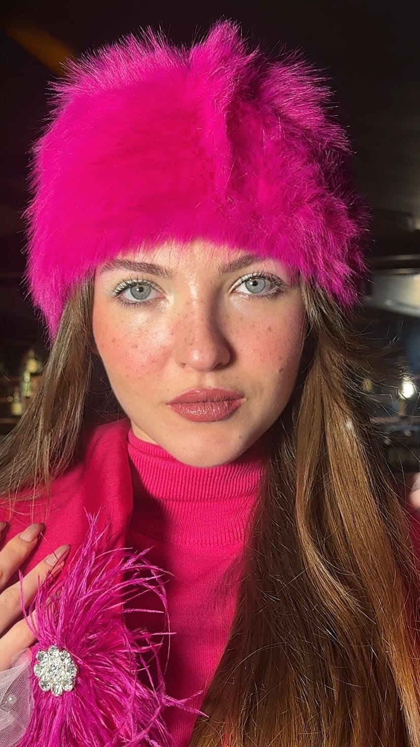 Post 5 by Gelin makyajı izmir on Instagram (video)