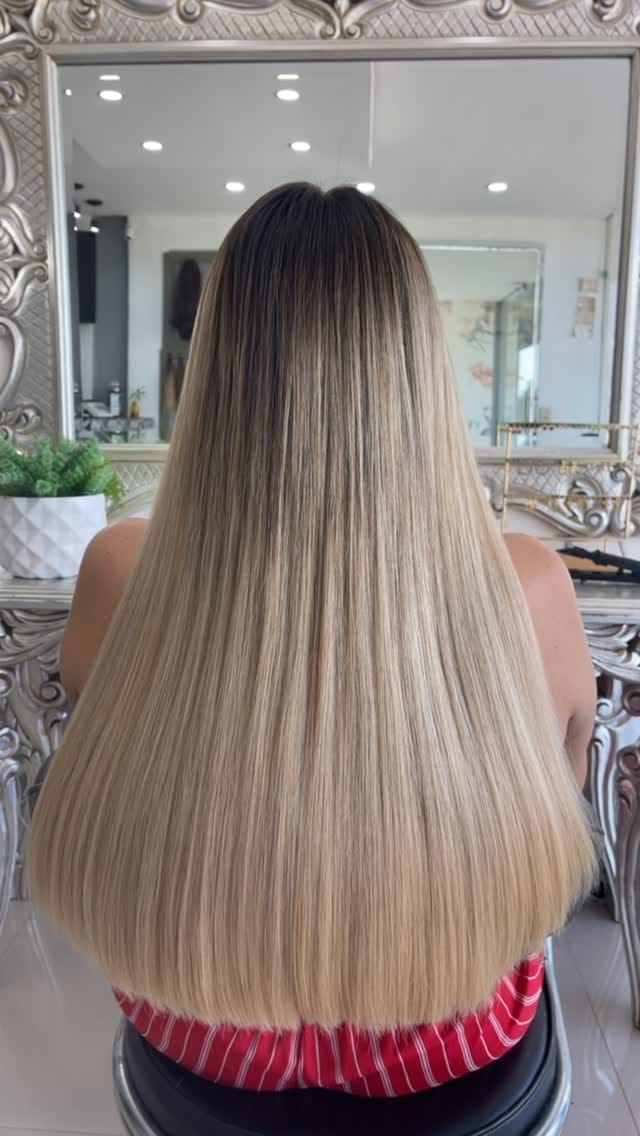 Post 4 by Venta y Aplicación De Cabello on Instagram (video)